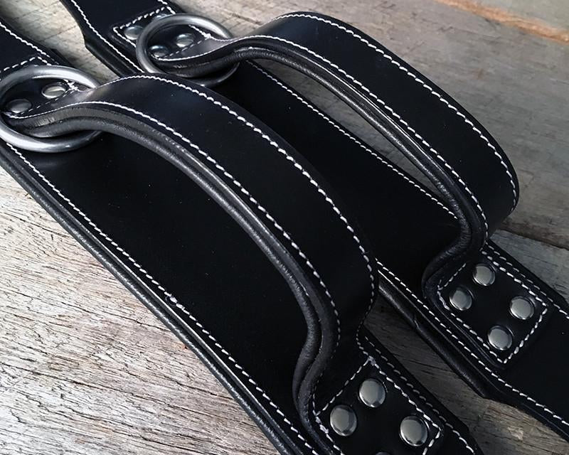 What an Agitation Collar Actually Does, and Why Width Matters