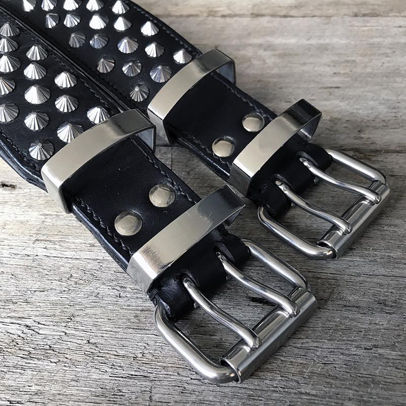 Top view of quality double pin needle buckles to ensure your handmade collar is safe and built to last.  These dog collars come with a 10 year guaranteed.