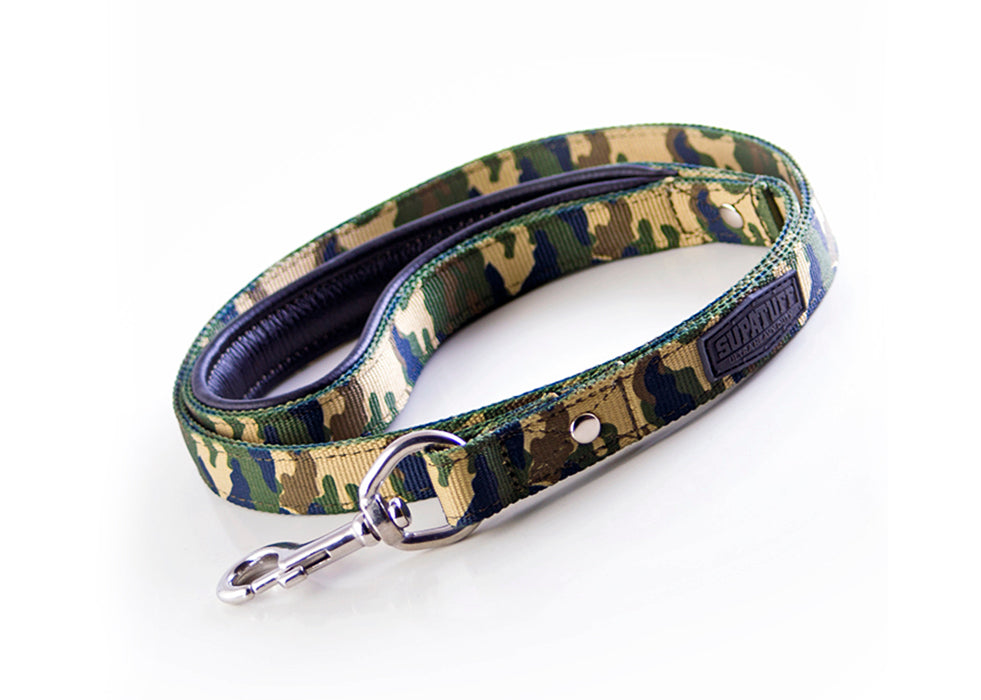 Heavy duty camouflage webbing material dog leash. Stainless steel fittings and latch. Lifetime Guarantee!Heavy duty camouflage webbing material dog leash. Stainless steel fittings and latch. Lifetime Guarantee!