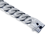 thin-silver-dog-chains