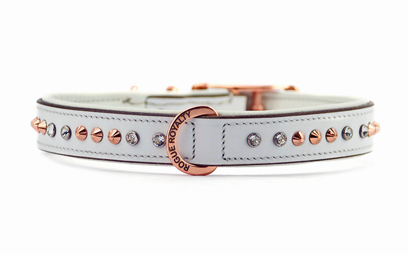 Front view of Swarovski crystal rhinestones set in white leather dog collar for a stylish luxury slimfit dog collar